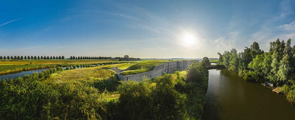De keelzijde van fort bij Spijkerboor trainingslocatie van Unlimited You