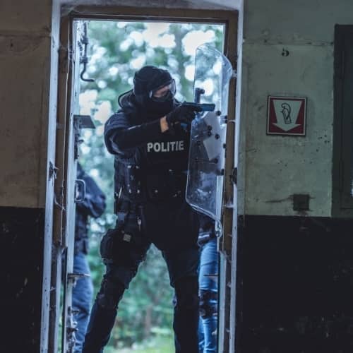 Realistische scenario trainingen voor politie eenheden bij Unlimited You